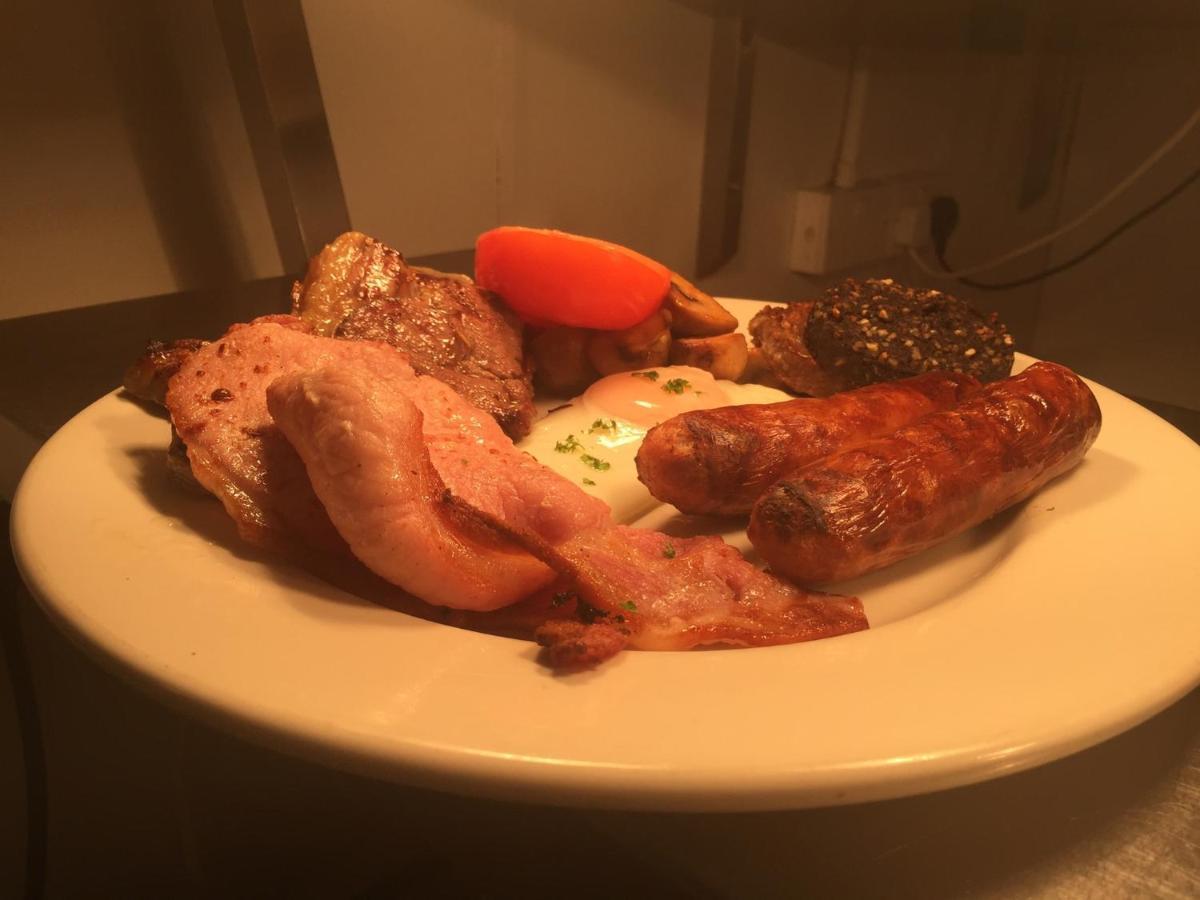 The Bowers Bar & Restaurant Hotell Ballinrobe Eksteriør bilde